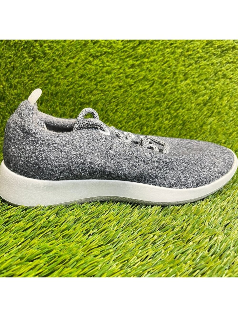 Allbirds Wool Runner Womens Size 8 Gray White Athletic Walking Shoes Sneakers